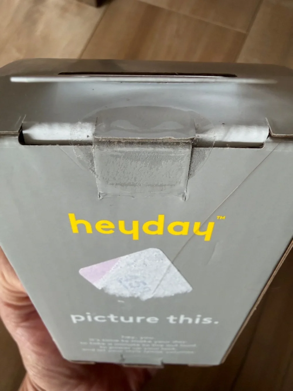 heyday Single-Use Camera in Olive Green